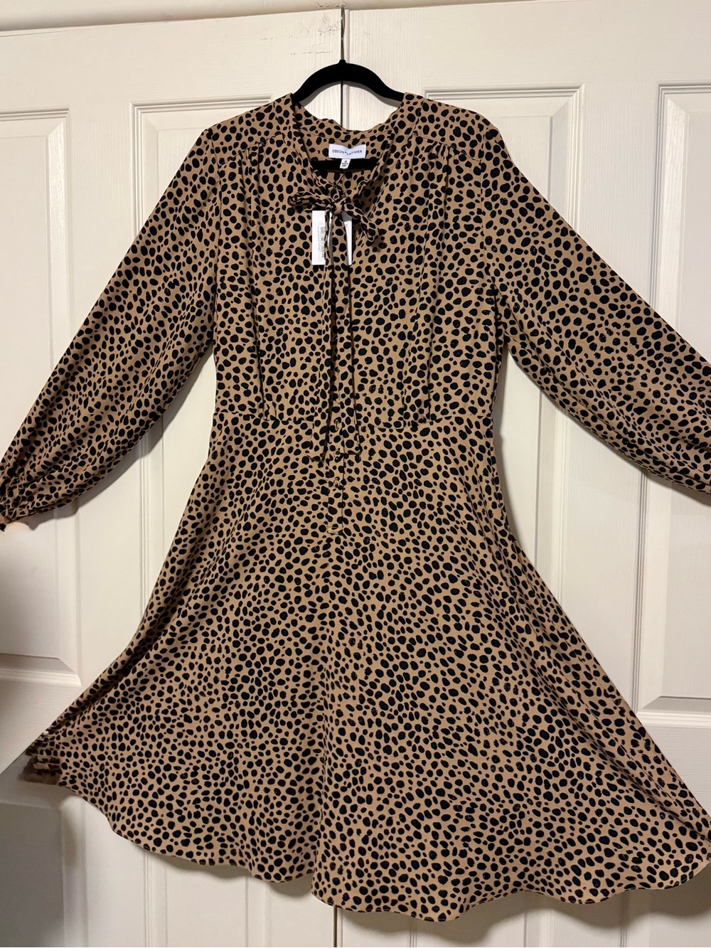 Gibson Latimer Tan and Black Printed Tie-Neck Long Sleeve Dress